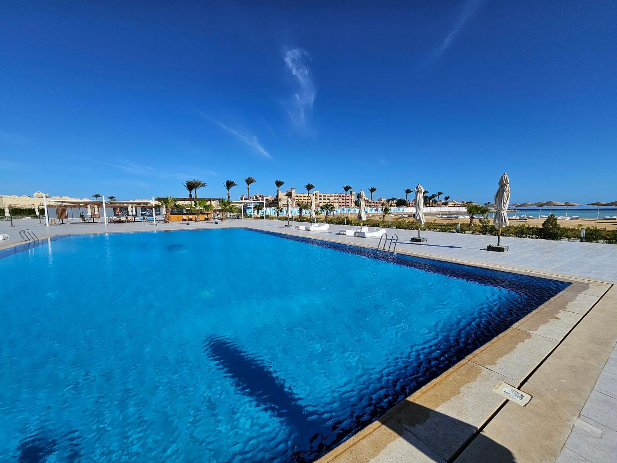 Pool View With Wi-fi, Smart Tv, 3 Pools & Access Apartmán Hurghada