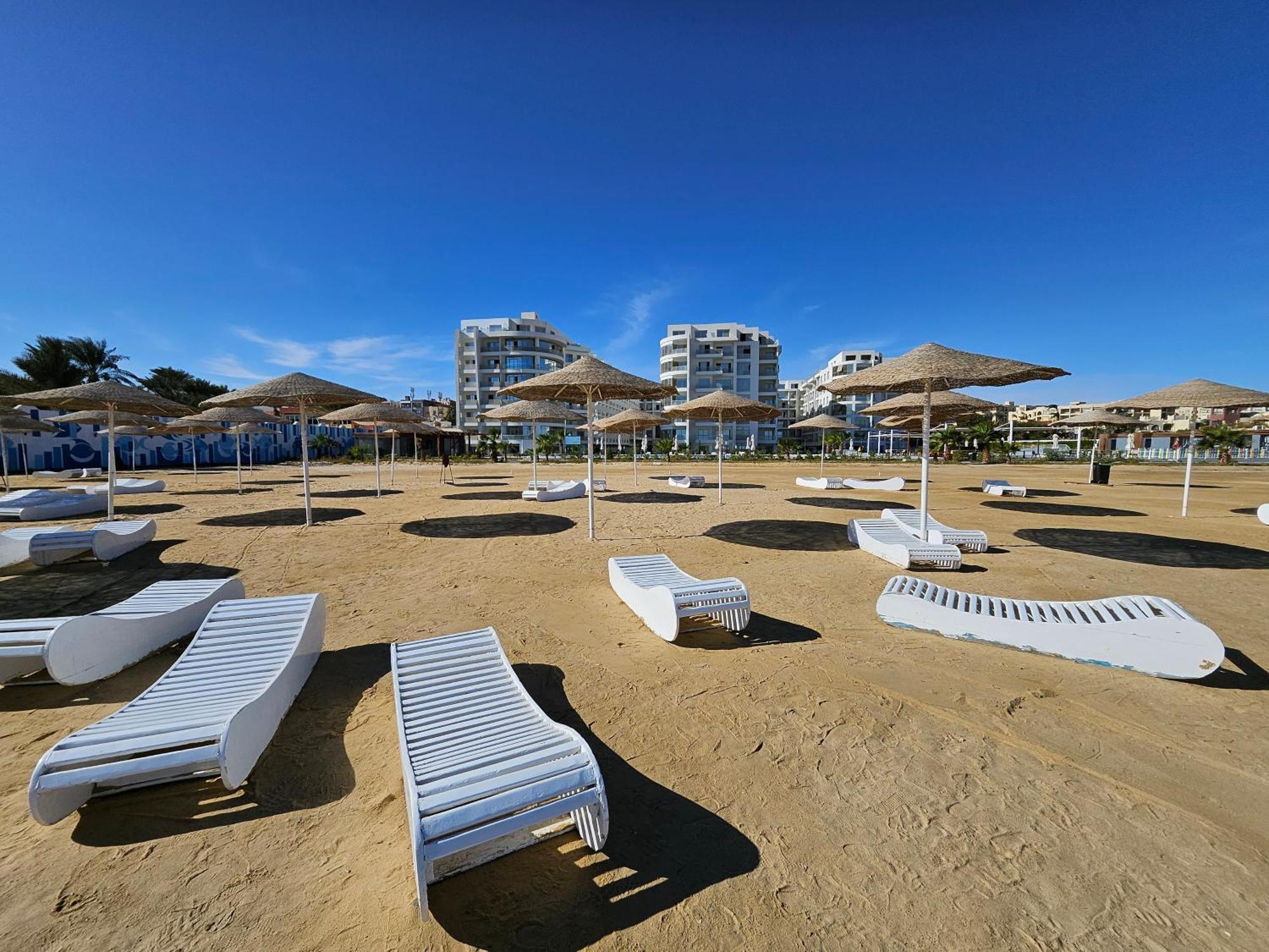 Apartament Pool View With Wi-fi, Smart Tv, 3 Pools & Access *